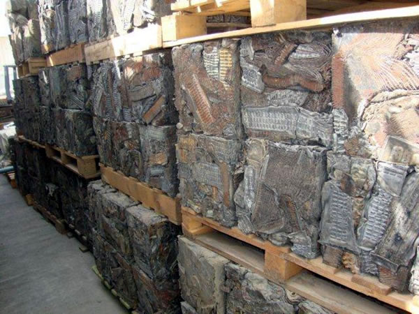 Mixed Unsweated Auto Radiators Scrap - Image 4